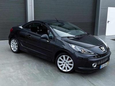 Usado Peugeot 207 109 HP (80 kW) 2007 Preto Cabrios