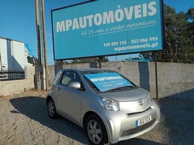 usado Toyota iQ 1.4 D-4D 2 EP+NAVI+Bluetooth