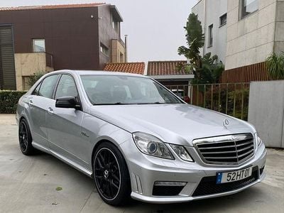 Usado 2009 Mercedes E350 Avantgarde Sedan | € 13.900