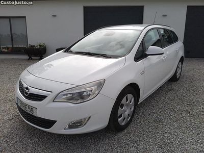Usado Opel Astra 90 HP (66 kW) 2011 Branco Carrinha