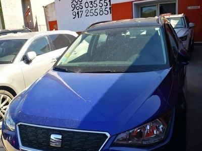 Usado Seat Arona 116 HP (85 kW) 2019 Azul SUV
