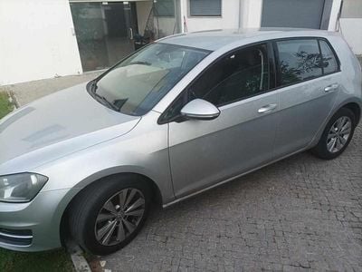 Usado VW Golf VII 105 HP (77 kW) 2013 Cinzento Citadino