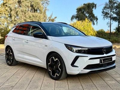 Branco Usado 2022 Opel Grandland X Edition SUV | € 28.900