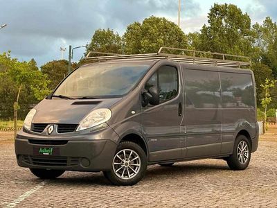 Cinza Usado 2013 Renault Trafic Monovolume | € 14.990