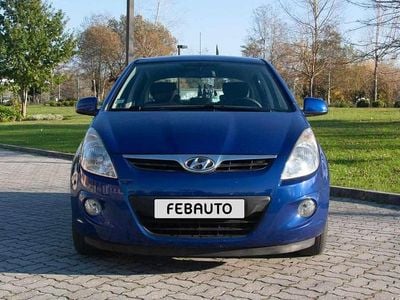Azul Usado 2010 Hyundai i20 Comfort Citadino | € 7.200