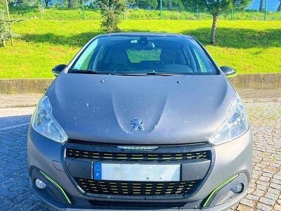 Usado 2016 Peugeot 208 Citadino | € 9.000 (Preço justo)