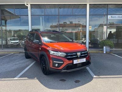 Usado Dacia Jogger Extreme 101 HP (74 kW) 2022 Laranja Monovolume