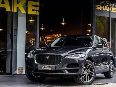 Usado Jaguar F-Pace Prestige 180 HP (132 kW) 2018 Cinza antracite SUV