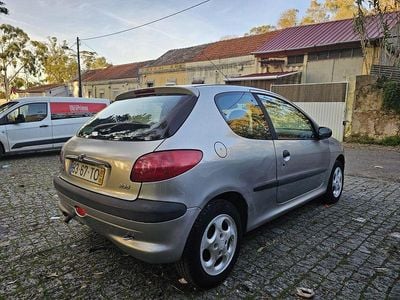 Usado Peugeot 206 85 HP (62 kW) 2002