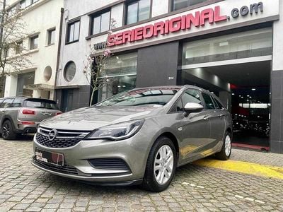 Usado Opel Astra Sport 95 HP (69 kW) 2017 Cinzento Carrinha