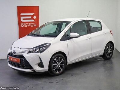 Branco Usado 2020 Toyota Yaris Comfort Citadino | € 15.500 (Bom preço)