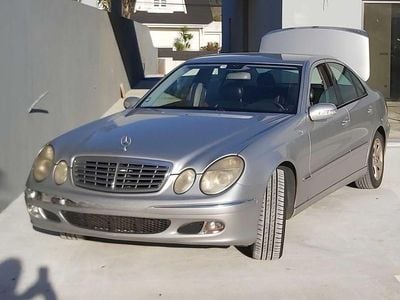 Usado Mercedes E220 Elegance 150 HP (110 kW) 2003 Sedan