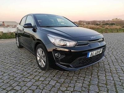 Usado Kia Rio 101 HP (74 kW) 2021 Preto Citadino