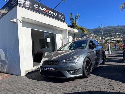 Usado Seat Leon FR 150 HP (110 kW) 2013 Cinzento