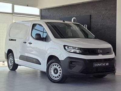 Branco Usado 2024 Opel Combo Monovolume | € 21.900 (Preço elevado)