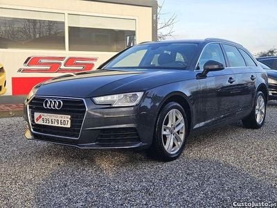 Usado Audi A4 Design 150 HP (110 kW) 2018 Cinza Sedan