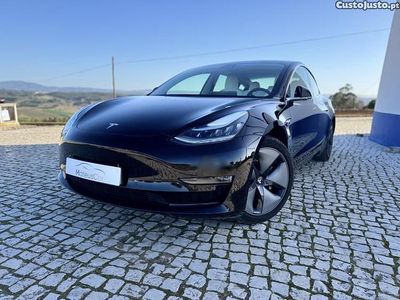 Preto Usado 2019 Tesla Model 3 Sedan | € 24.800 (Preço justo)