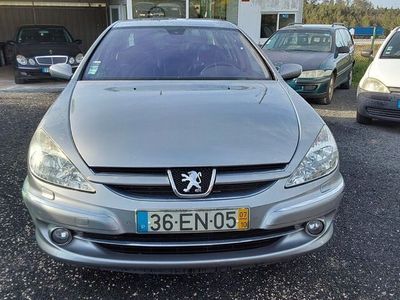 Peugeot 607