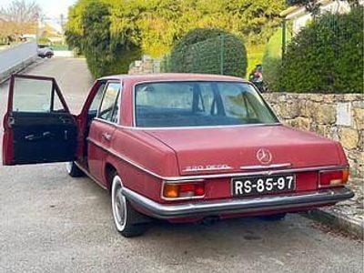 Usado 1972 Mercedes W115 Sedan | € 5.700