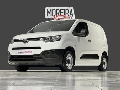 Usado Toyota Proace 102 HP (75 kW) 2021 Branco Monovolume