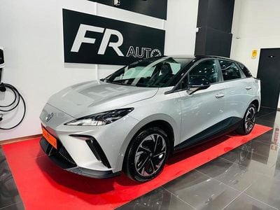 Usado MG MG4 EV 125 kW (170 HP) 2023 Cinza Citadino