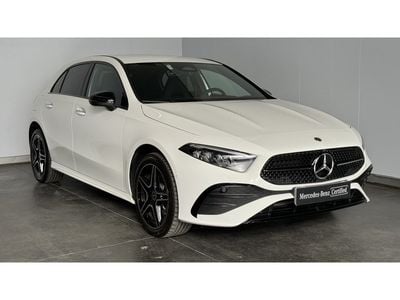 Branco Usado 2023 Mercedes A250 | € 42.500