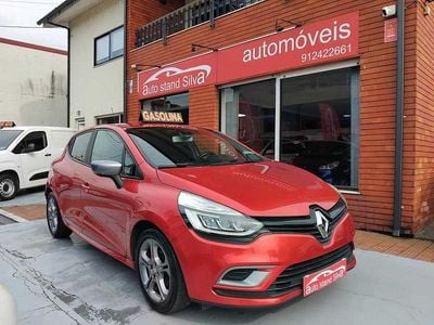 Usado Renault Clio IV 90 HP (66 kW) 2016 Vermelho