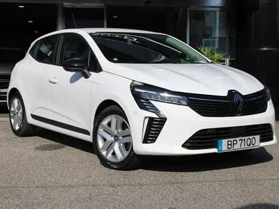 Branco Usado 2024 Renault Clio V Evolution | € 18.750 (Preço justo)
