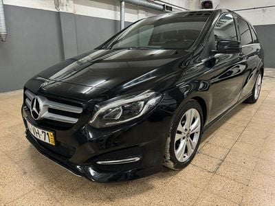 Usado Mercedes B180 Urban 109 HP (80 kW) 2018 Preto Monovolume