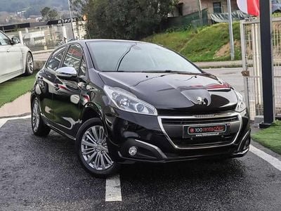Preto Usado 2017 Peugeot 208 Citadino | € 10.900 (Caro)