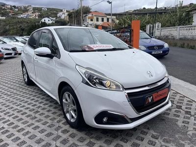 Usado Peugeot 208 Access 82 HP (60 kW) 2015 Branco Citadino