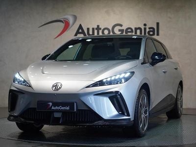 Cinzento Usado 2024 MG MG4 EV Citadino | € 25.850 (Preço justo)