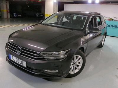 Usado VW Passat 150 HP (110 kW) 2021 Cinzento Carrinha
