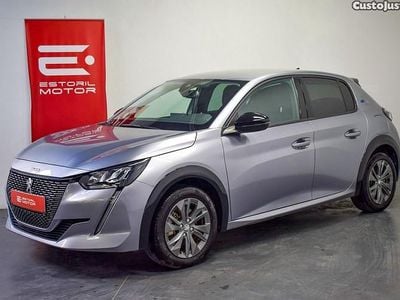 Peugeot e-208