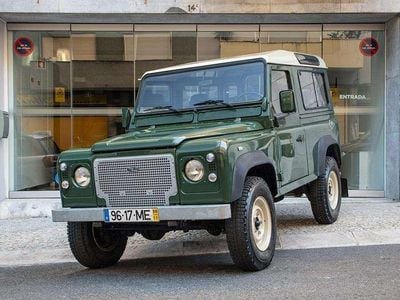 Usado Land Rover Defender 122 HP (89 kW) 1998 Verde SUV