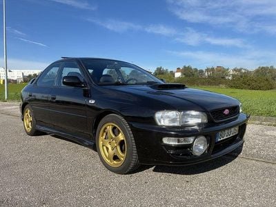 Usado Subaru Impreza GT 211 HP (155 kW) 1998 Sedan