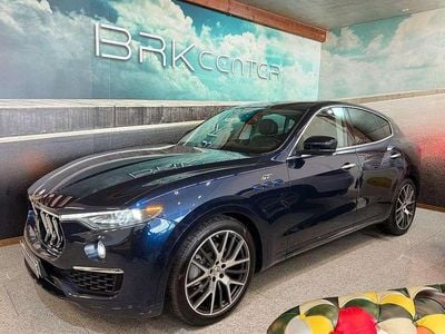 Usado Maserati Levante 330 HP (242 kW) 2022 Azul SUV