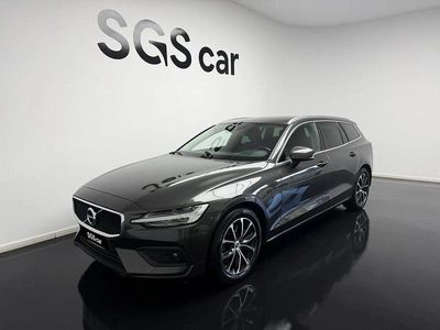 Cinza Usado 2021 Volvo V60 Momentum Carrinha | € 31.500 (Preço justo)