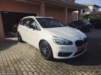 Usado BMW 216 Sport Line 116 HP (85 kW) 2015 Branco Carrinha