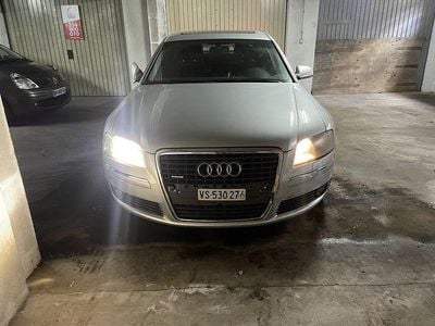 Usado 2006 Audi A8 Sedan | € 6.000