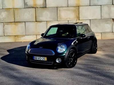 Usado Mini Cooper D 116 HP (85 kW) 2009 Verde escuro Citadino