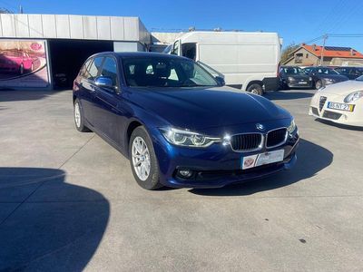 Azul Usado 2018 BMW 316 Advantage Carrinha | € 16.500