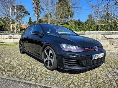 Usado VW Golf VII GTI 220 HP (161 kW) 2017 Preto Citadino