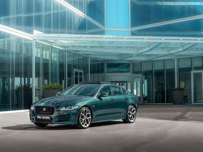 Usado Jaguar XE 163 HP (119 kW) 2017 Verde Sedan