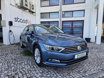 Usado VW Passat 120 HP (88 kW) 2018 Azul Sedan