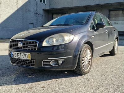 Usado 2007 Fiat Linea Sedan | € 2.400