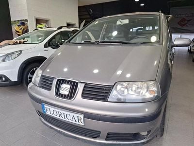 Usado Seat Alhambra Reference 115 HP (84 kW) 2007 Cinzento Monovolume
