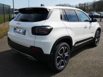 Usado Jeep Avenger EV Summit 114 kW (156 HP) 2025 Branco SUV