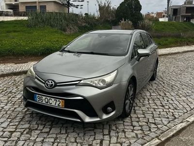 usado Toyota Avensis 2015