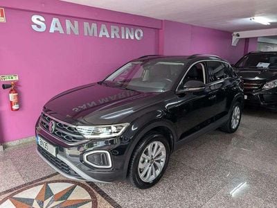 Preto Usado 2024 VW T-Roc Life SUV | € 28.800 (Preço justo)
